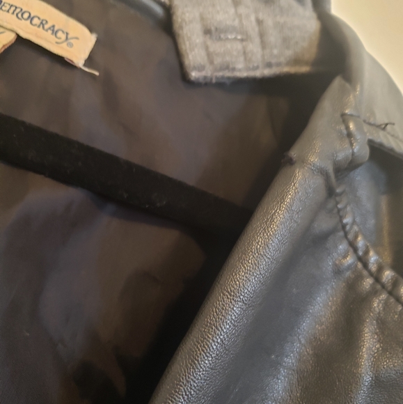 Jacket - Picture 2 of 3